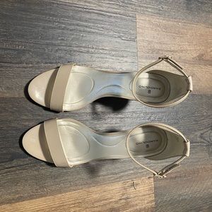Bandolino Nude Sandals